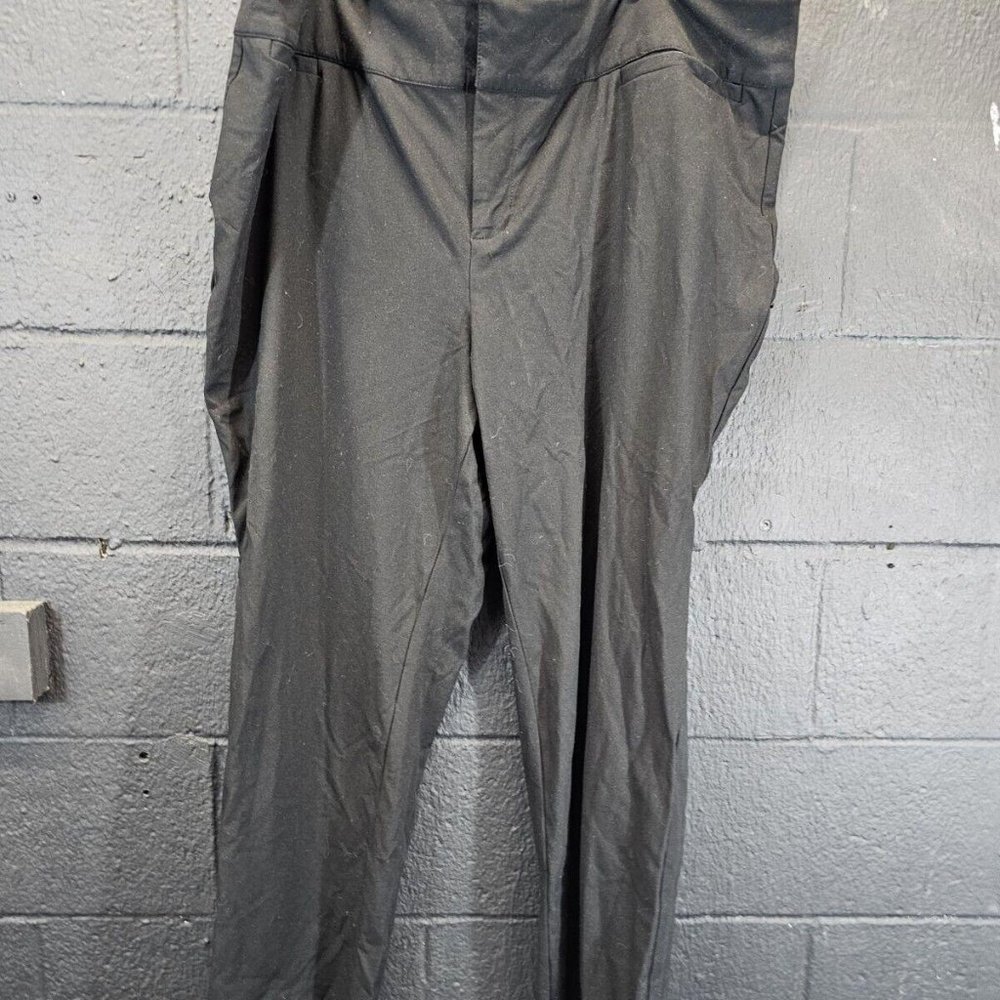 EUC Studio By Torrid Size 24R Black Capri Pants